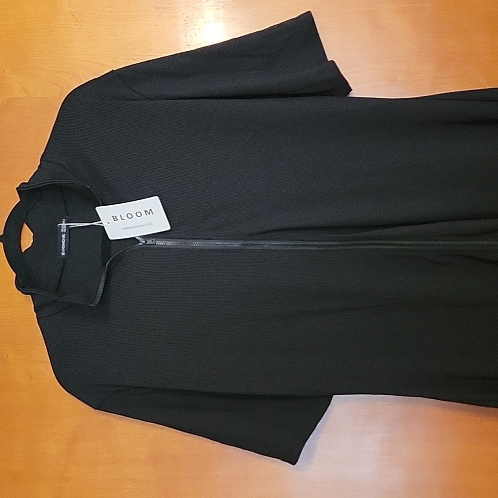 Bloomchic black zip collared short sleeve dress